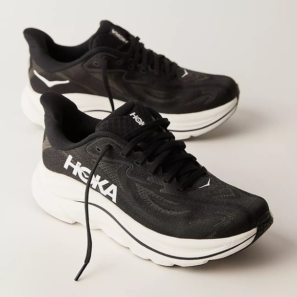 LIKE NEW HOKA Clifton 10 Sneakers! - Picture 2 of 12